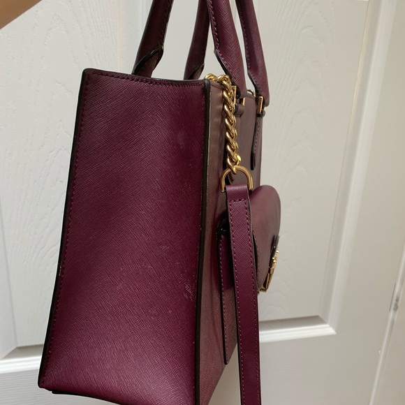 Michael Kors Burgundy and Gold Handbag with Chain - Picture 3 of 4